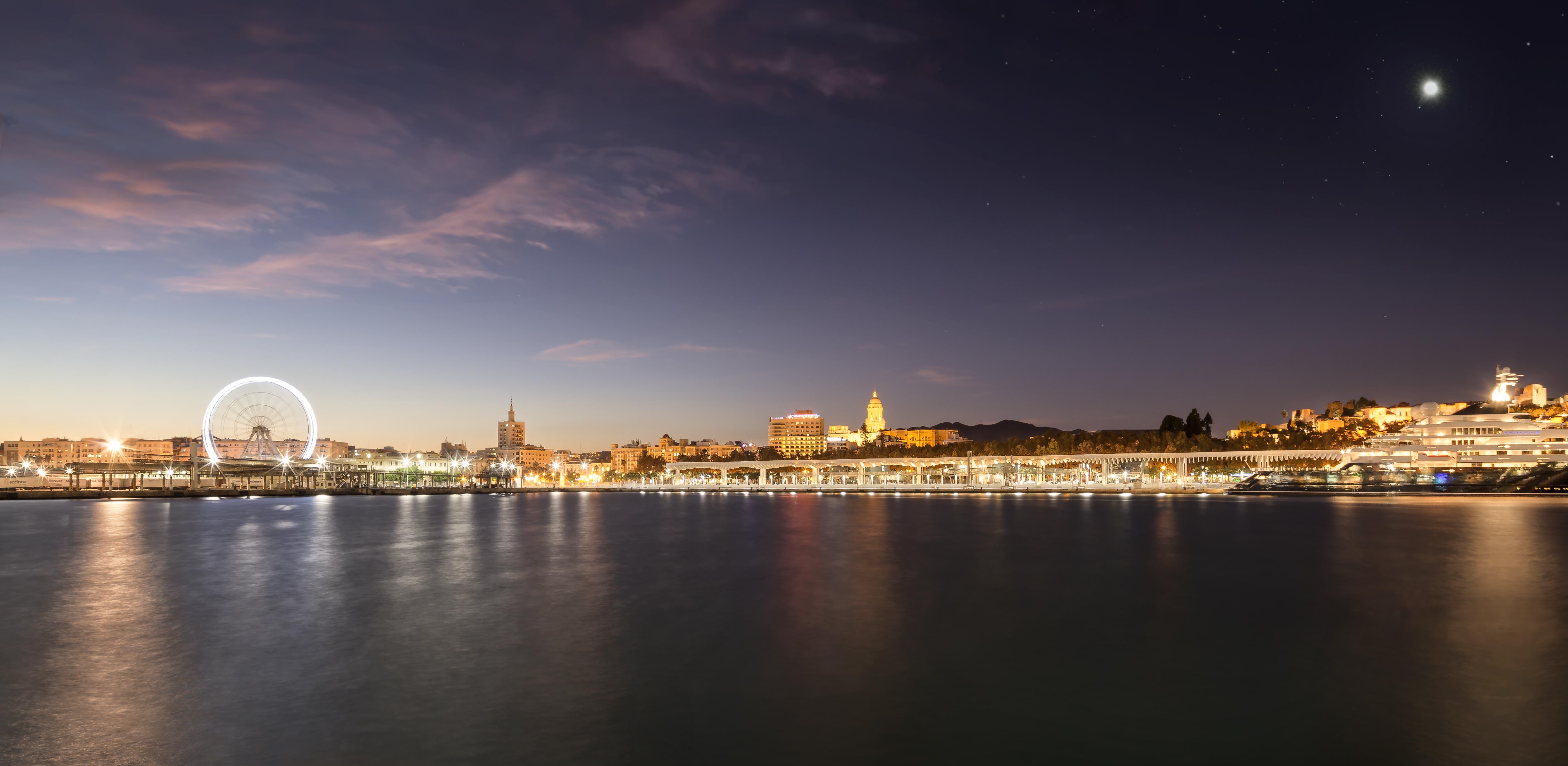 Ilunion Malaga Hotel Екстериор снимка