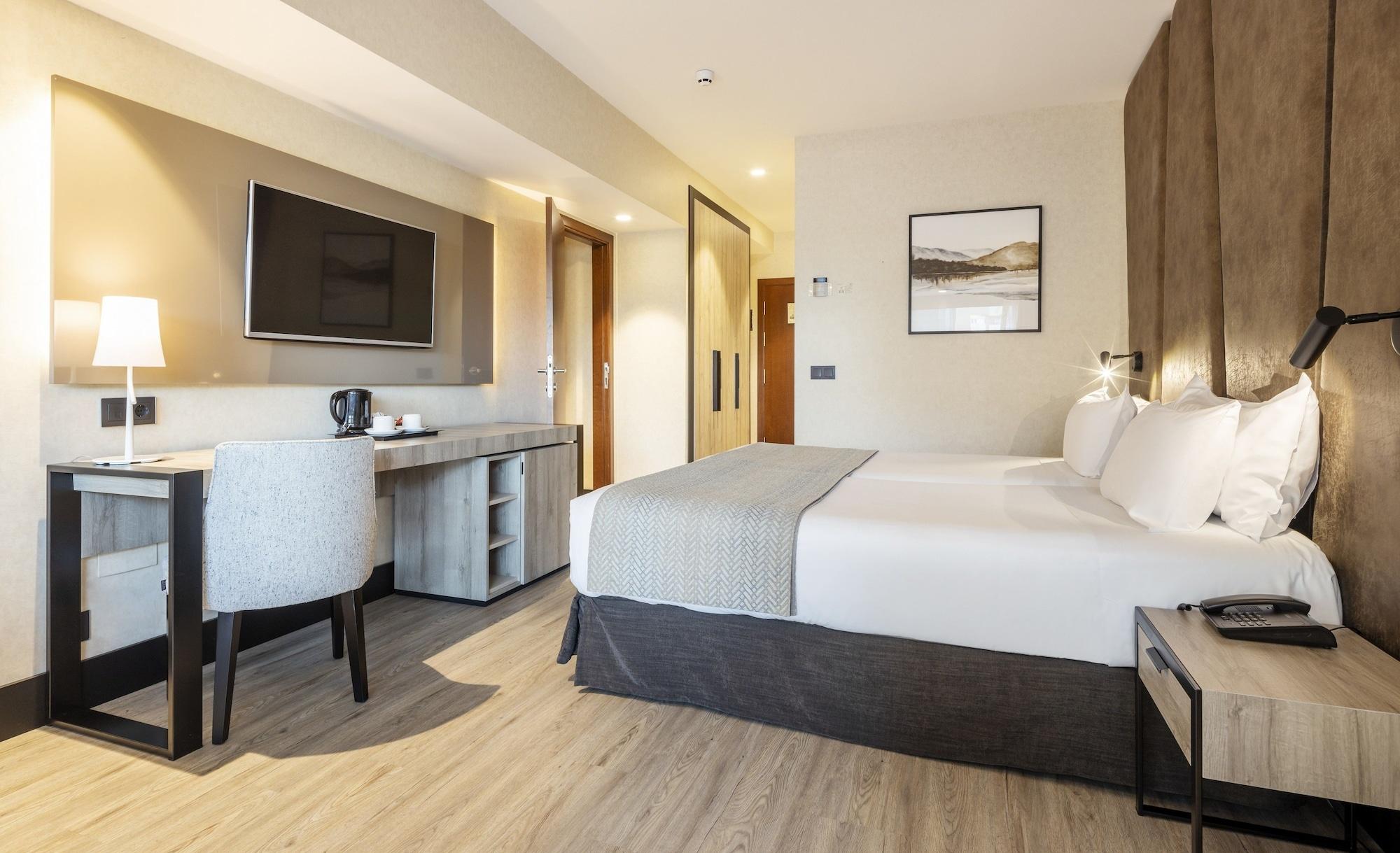 Ilunion Malaga Hotel Екстериор снимка