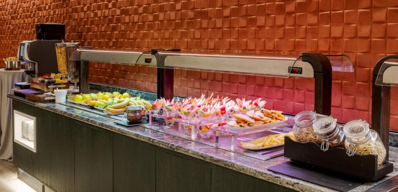 Ilunion Malaga Hotel Екстериор снимка
