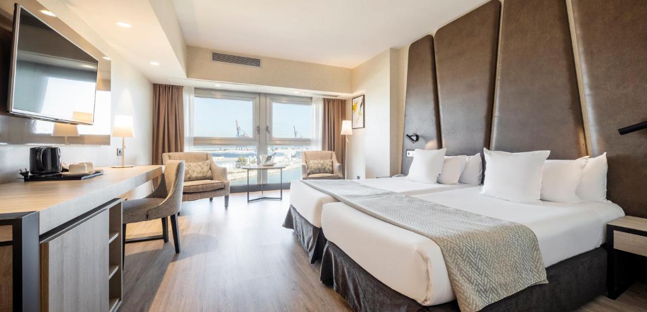 Ilunion Malaga Hotel Екстериор снимка